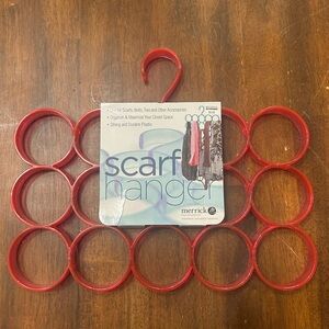 Scarf hanger NWT